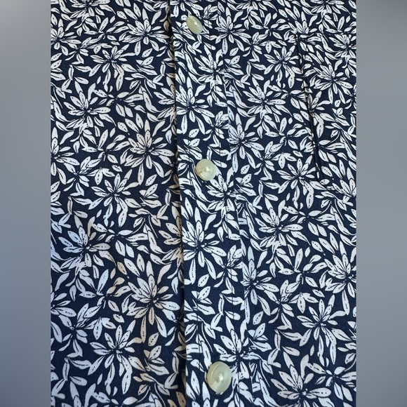 Roundtree & Yorke Blue and White Floral Casual Button Down Shirt Men’s XL - Picture 3 of 6